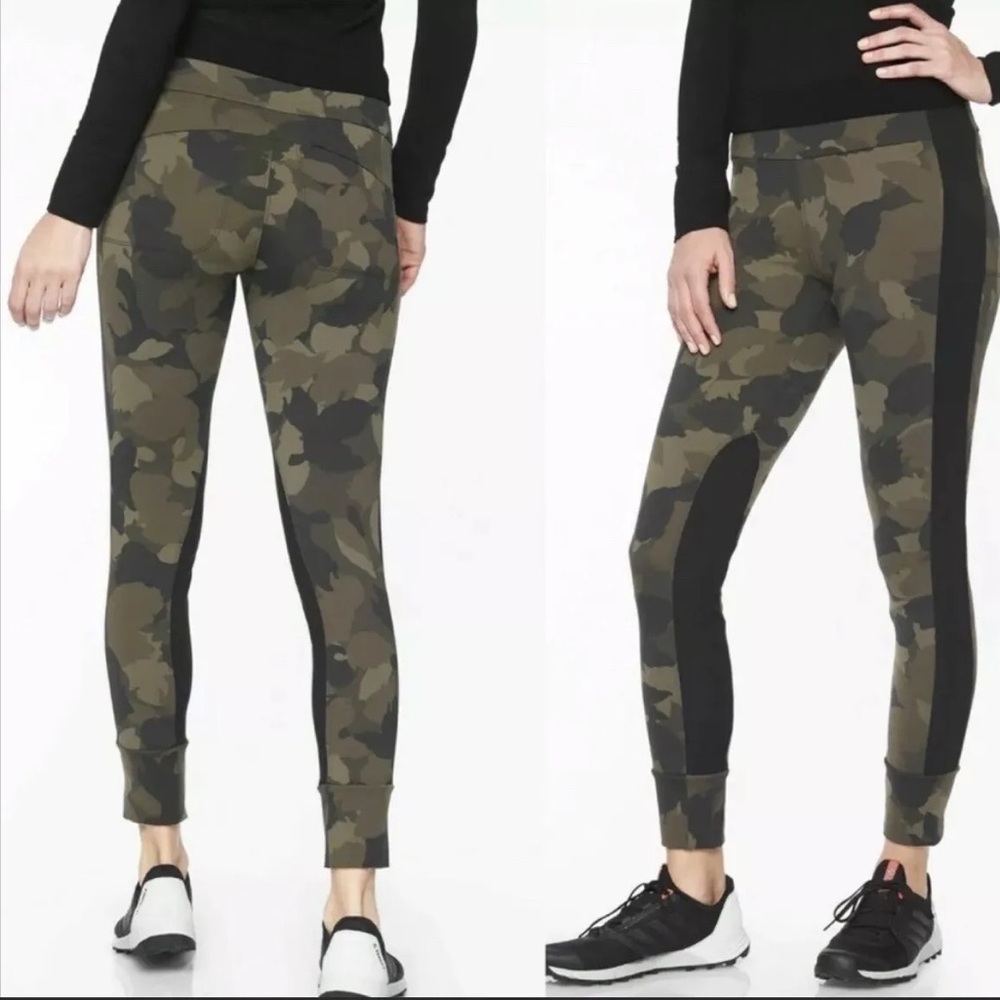 Athleta Essex camo hybrid pants leggings size small like new